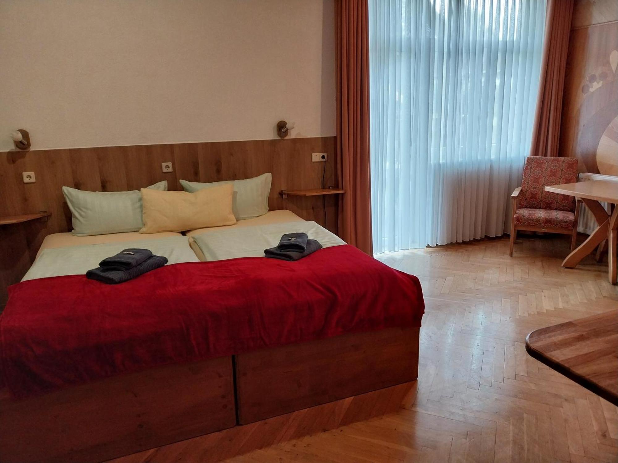 Landhotel Waldschloesschen Mit Gaststube Sohland an der Spree Exterior photo